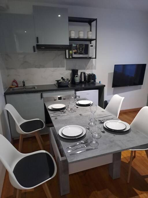 Ferienwohnung T2 Tom Krist. / Circuit 24H / Oasis /Antares Le Mans Exterior foto